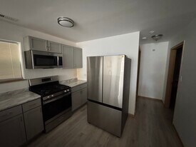 7653 S Green St in Chicago, IL - Building Photo