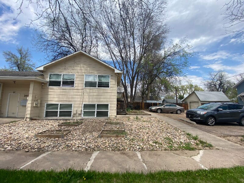 202 Edwards St in Fort Collins, CO - Building Photo
