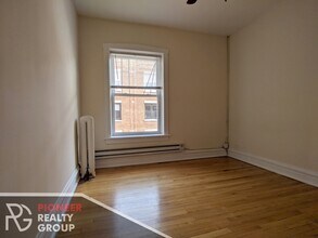 955 W Cornelia Ave in Chicago, IL - Building Photo - Building Photo