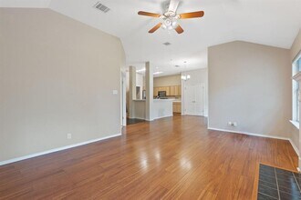 1431 Spiderlily View in Cedar Park, TX - Foto de edificio - Building Photo