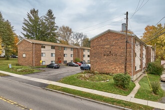 Oak Ridge Manor Apartments in Holley, NY - Building Photo - Building Photo