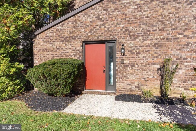 707 Mountainview Dr in Chesterbrook, PA - Building Photo - Building Photo