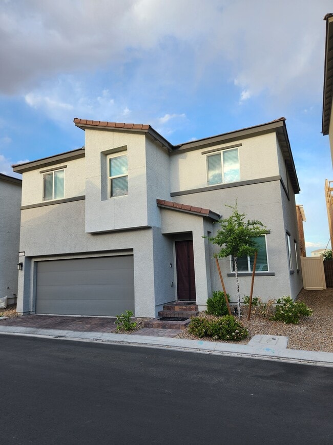 6940 Crescent Gold St in North Las Vegas, NV - Building Photo - Building Photo