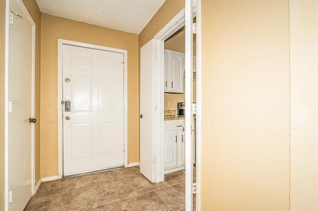 505 San Carlos Dr in Garland, TX - Building Photo - Building Photo