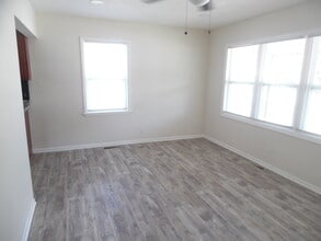 1573 Biscayne Dr in Hamilton, OH - Building Photo - Building Photo