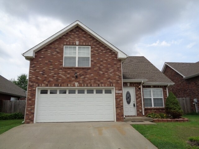 1006 Hendricks Ct in Clarksville, TN - Building Photo