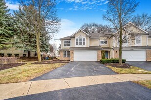 2760 Packford Ln in Aurora, IL - Building Photo