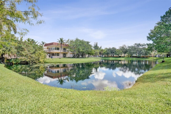 4748 SW 63rd Terrace in Davie, FL - Building Photo - Building Photo