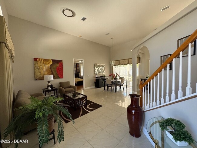 12 Fellowship Dr in Palm Coast, FL - Foto de edificio - Building Photo