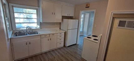 1819 S 24th St in St. Joseph, MO - Building Photo - Building Photo