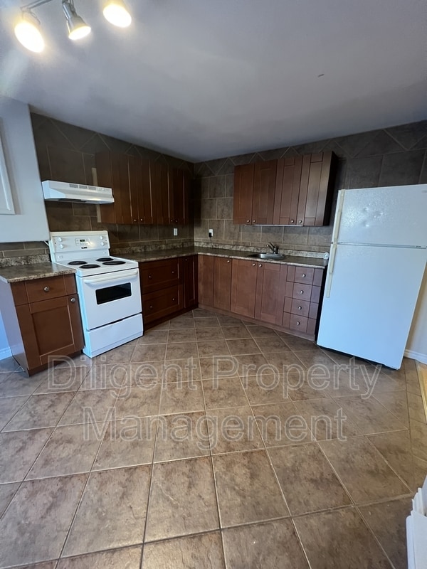 property at 751 Mountain Ash Rd