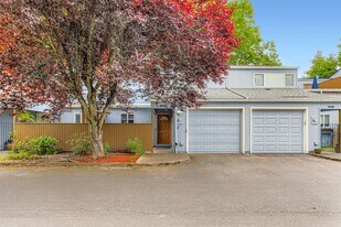 1513 NW Eastbrook Ct in Beaverton, OR - Building Photo