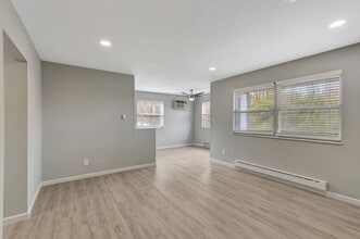 3858 Washington Ave in Cincinnati, OH - Building Photo - Building Photo