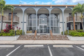 4301 W Cleveland St in Tampa, FL - Foto de edificio - Building Photo