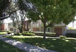 1796-1804 W Glenoaks Ave Apartments