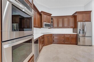 2468 Bay Isle Ct in Weston, FL - Building Photo - Building Photo
