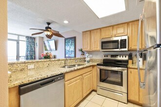 1700 N Ocean Blvd in Myrtle Beach, SC - Building Photo - Building Photo