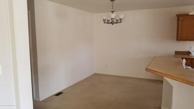 105 Creek St in Parachute, CO - Building Photo - Building Photo