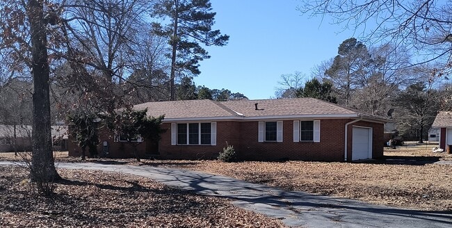 property at 5008 Bobo Rd