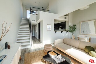 201 E Angeleno Ave in Burbank, CA - Building Photo - Building Photo