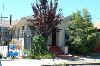 909 Aileen St in Oakland, CA - Building Photo - Building Photo