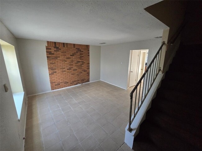 7045 Chasewood Dr in Missouri City, TX - Building Photo - Building Photo