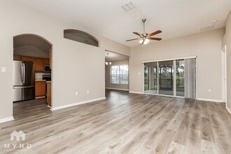 1505 Lake Villa Dr in Tavares, FL - Building Photo - Building Photo