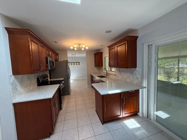 104 Hatfield Ct