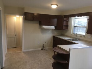 4561 Mt Troy Rd in Pittsburgh, PA - Building Photo - Building Photo