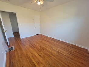 13634 Leadwell St in Los Angeles, CA - Building Photo - Building Photo