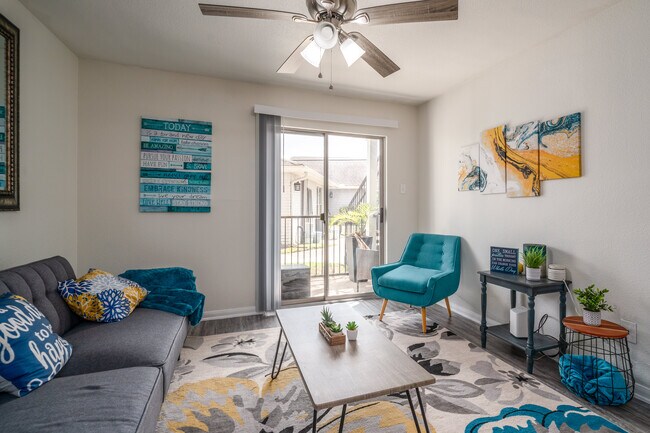 HollyView in Houston, TX - Foto de edificio - Interior Photo