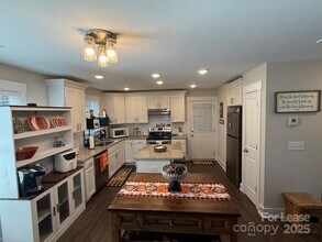 518 Lake Head Rd in Norwood, NC - Building Photo - Building Photo