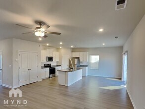 104 Lightning Dr in Shelby, NC - Foto de edificio - Building Photo