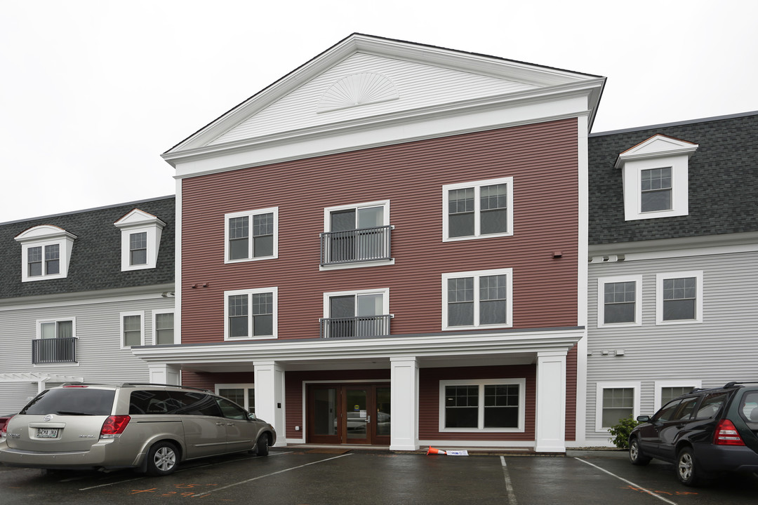 The Residences at Eliot Commons 55+ Community in Eliot, ME - Foto de edificio