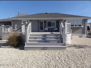 46 Longpoint Dr in Brick, NJ - Building Photo - Building Photo