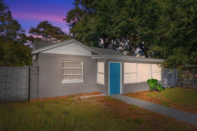 property at 907 Columbia St