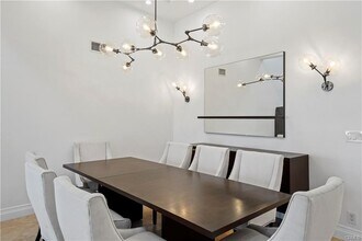 18911 La Montana Pl in Los Angeles, CA - Building Photo - Building Photo