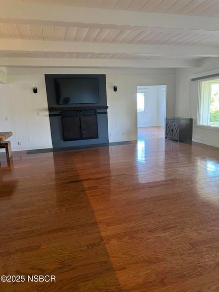 724 N Refugio Rd, Unit 201 in Santa Ynez, CA - Building Photo - Building Photo