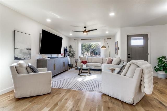 2808 Sharpview Ln in Dallas, TX - Building Photo - Building Photo