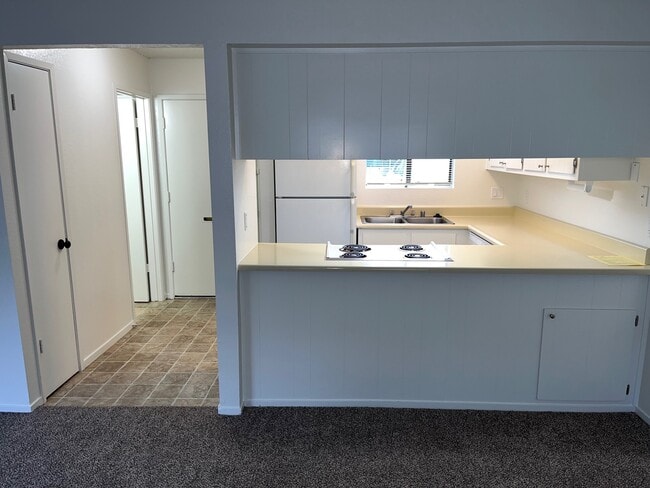 3140 Alicita Ct, Unit C in San Luis Obispo, CA - Building Photo - Building Photo