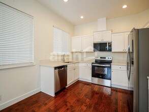 6750 Diamond Glen Dr in Reno, NV - Foto de edificio - Building Photo