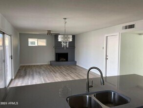 414 E Malibu Dr in Tempe, AZ - Building Photo - Building Photo