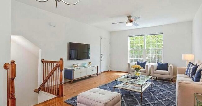 11358 King George Dr in Silver Spring, MD - Building Photo - Building Photo