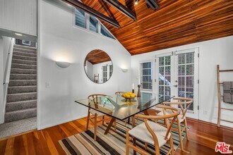 10546 Selkirk Ln in Los Angeles, CA - Building Photo - Building Photo