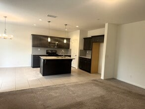 4324 N Sandrini Ave in Fresno, CA - Building Photo - Building Photo