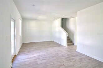 11425 Listening Dr in Orlando, FL - Building Photo - Building Photo