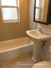 4847 N Wolcott Ave, Unit 3B in Chicago, IL - Foto de edificio - Building Photo