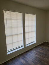 525 Claire Ct in Arlington, TX - Building Photo - Building Photo