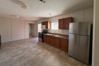 606 Buckwheat Dr in Laredo, TX - Building Photo - Building Photo