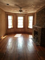 932 E 4th St in Boston, MA - Building Photo